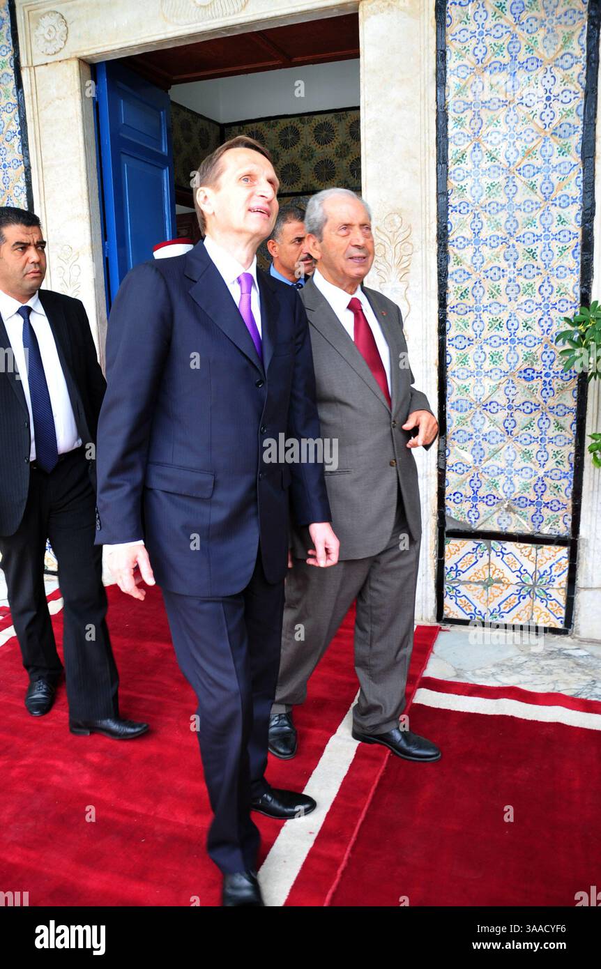 5. November 2015 - Tunis, Tunesien - der Präsident der Versammlung der Abgeordneten (ARP) Volk Mohamed Ennasser empfängt den Präsidenten der Duma (Unterhaus des russischen parlaments) Sergej Naryschkin zu einem offiziellen Besuch in Tunesien. (Bild: © Chokri Mahjoub Via ZUMA Wire) Stockfoto