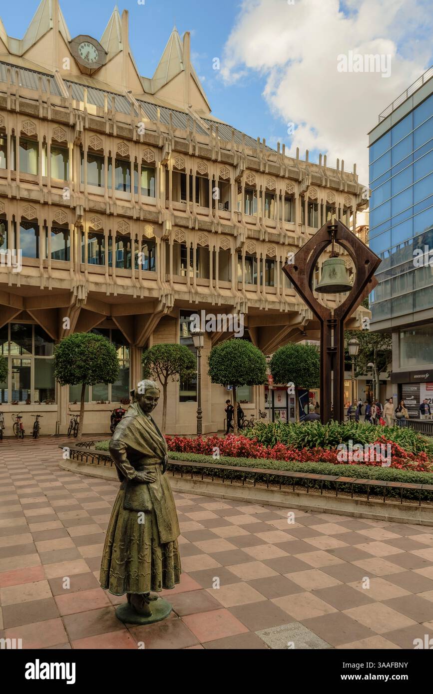 Denkmal für Dulcinea in der Straße Bernardo Mulleras in Ciudad Real, Ciudad Real, Stadt von Spanien, autonome Gemeinde Castilla-La Mancha, Spanien, Europa Stockfoto
