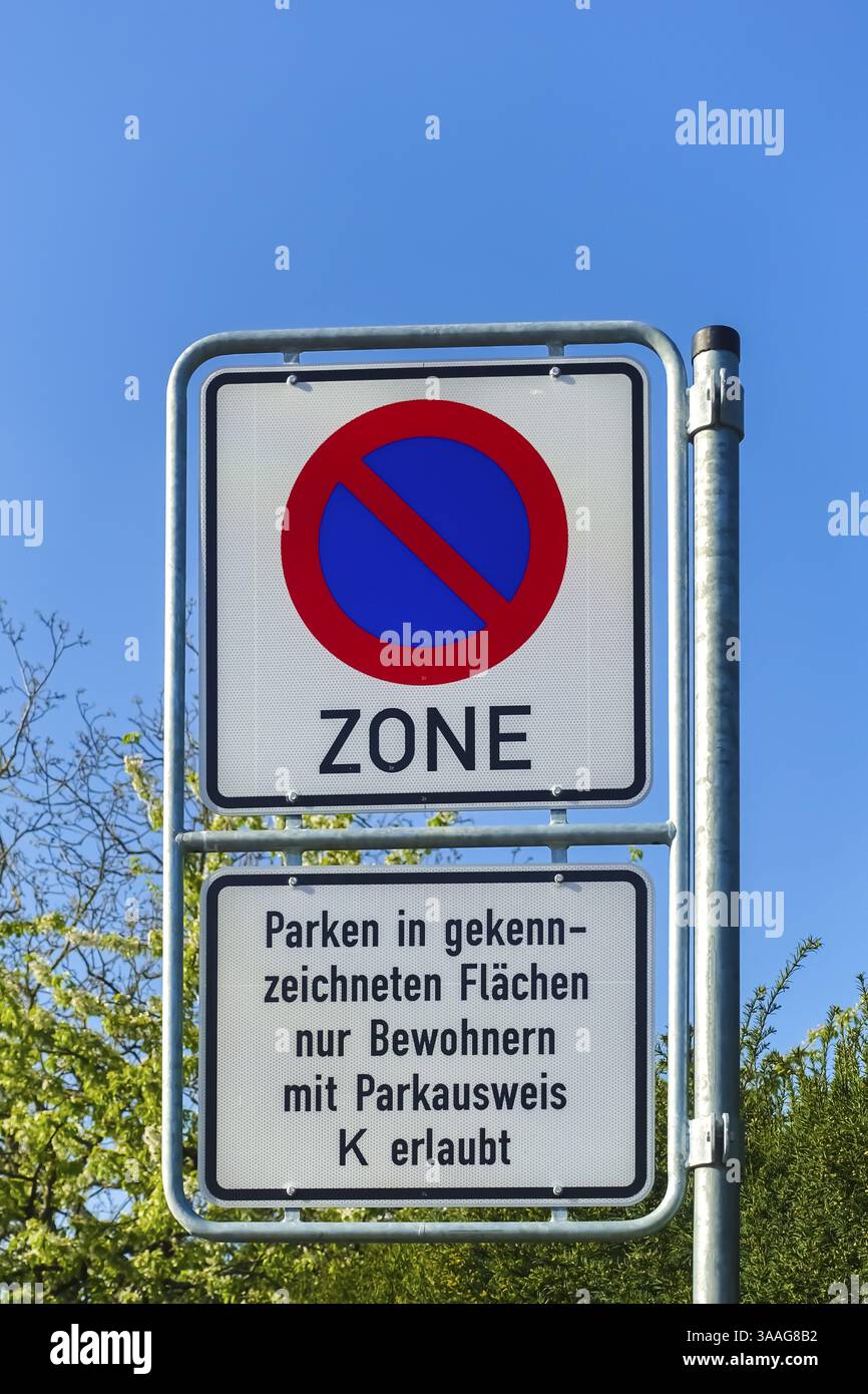 Verkehrszeichen, Verkehrszeichen, Verkehrszeichen, eingeschränkt, ohne Richtungspfeile, Verkehrszeichen Nr. 286-50, Vorschrift, Schild Parken Stockfoto