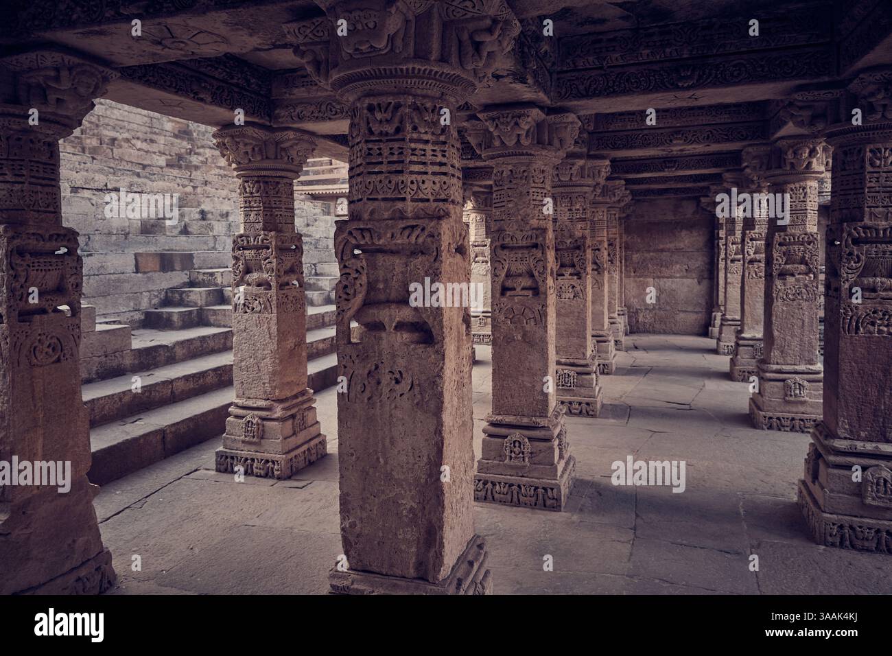 Rani Ki Vav Tempel und Steppbrunnen in Patan Stadt, Indien Stockfoto Rani Ki Vav Tempel und Steppbrunnen in Patan Stadt, Indien Stockfoto