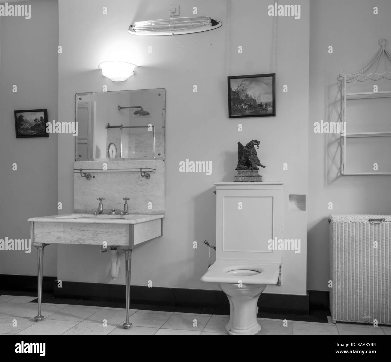 Angelsey Abbey, Lode, Cambridge, Cambridgeshire, England, Großbritannien - Innenansicht des Schiffsanzeigers Stockfoto