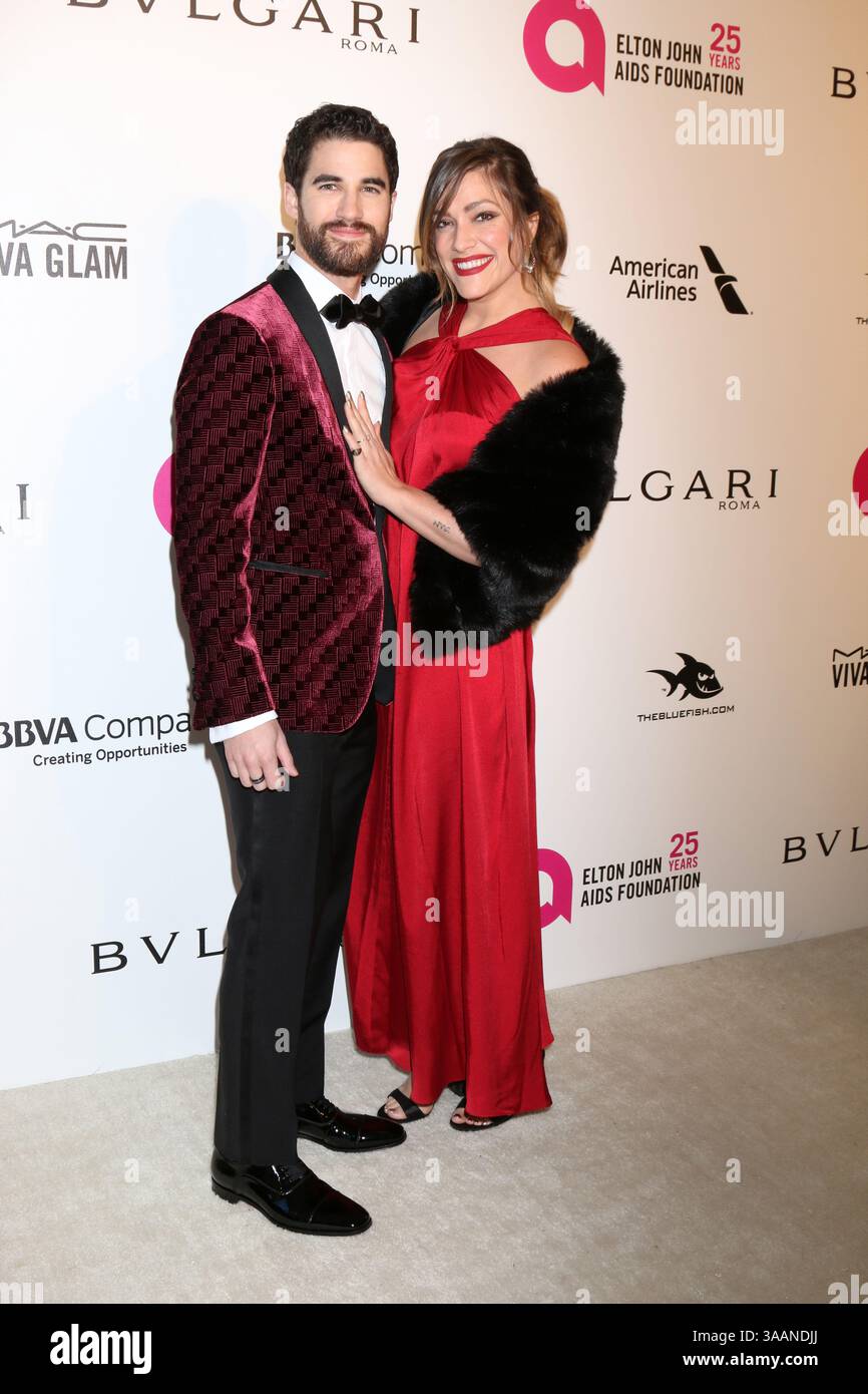 März 2018 - West Hollywood, CA, USA - LOS ANGELES - 4. März: Darren Criss, Mia Swier bei der Oscar Viewing Party der Elton John AIDS Foundation 2018 im West Hollywood Park am 4. März 2018 in West Hollywood, CA (Credit Image: © Kathy Hutchins via ZUMA Wire) Stockfoto März 2018 - West Hollywood, CA, USA - LOS ANGELES - 4. März: Darren Criss, Mia Swier bei der Oscar Viewing Party der Elton John AIDS Foundation 2018 im West Hollywood Park am 4. März 2018 in West Hollywood, CA (Credit Image: © Kathy Hutchins via ZUMA Wire) Stockfoto