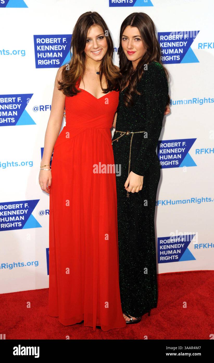 Michaela Kennedy Cuomo und Mariah Kennedy Cuomo bei der RFK Ripple of Hope Gala im Hilton Hotel Midtown in New York City - 16. Dezember 2014 Stockfoto