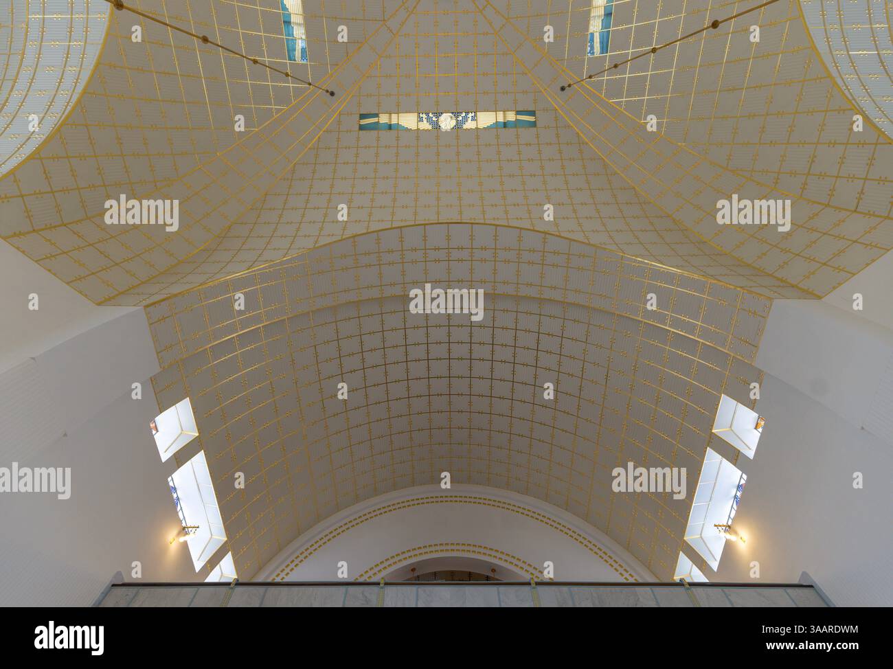Hinterer Balkon, Jugendstilkirche am Steinhof, 1907, auch Kirche St. Leopold, Wien, Österreich Stockfoto