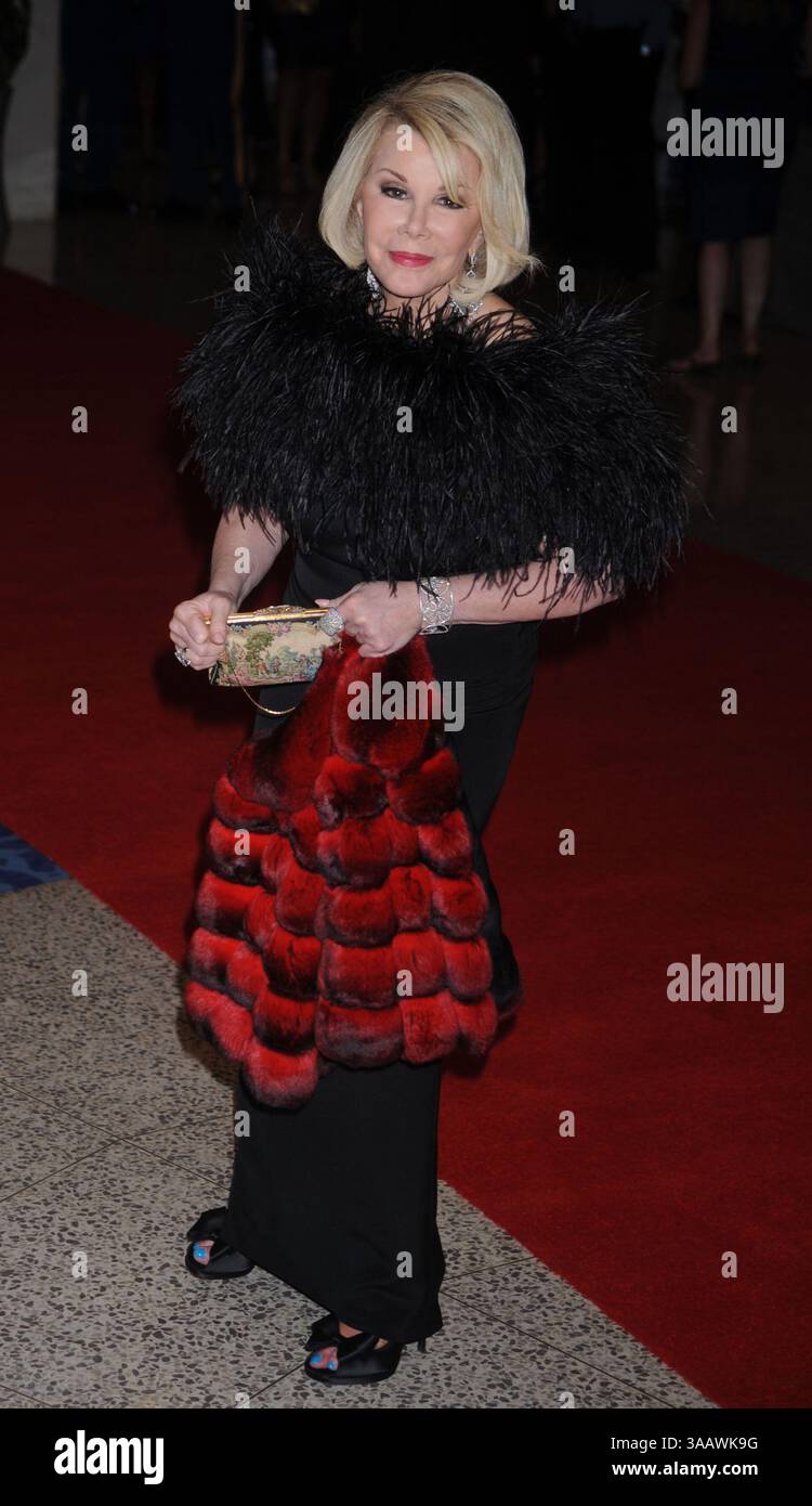 WASHINGTON, D.C. - APRIL 30: Joan Rivers beim 2011 White House Correspondents' Association Dinner im Washington Hilton am 30. April 2011 in Washington, D.C. People: Joan Rivers. (Kreditbild: © SMG via ZUMA Wire) Stockfoto