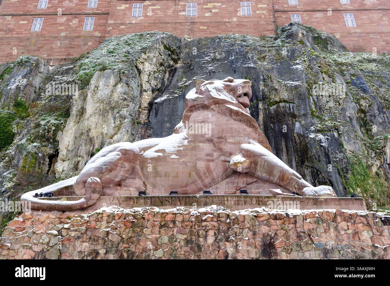 Frankreich, Territoire de Belfort, Belfort, der Löwe von Belfort, den der Bildhauer Auguste Bartholdi zwischen 1875 und 1879 zum Gedenken an den Widerstand der von den Preußen belagerten Stadt während des Krieges zwischen Frankreich und Deutschland 1870 geschaffen hatte Stockfoto