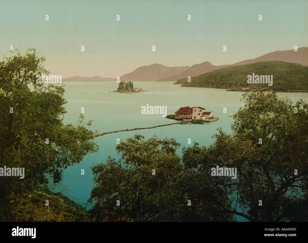 Vintage-Fotochrom-Druck von Pontikonisi, Korfu, Griechenland. Stockfoto