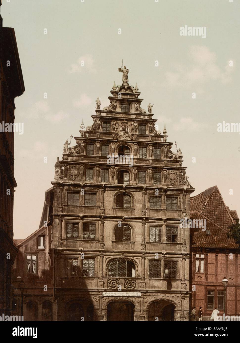 Fotochrom-Vintage-Druck der Gildenhalle des Gewandhauses in Braunschweig. Stockfoto