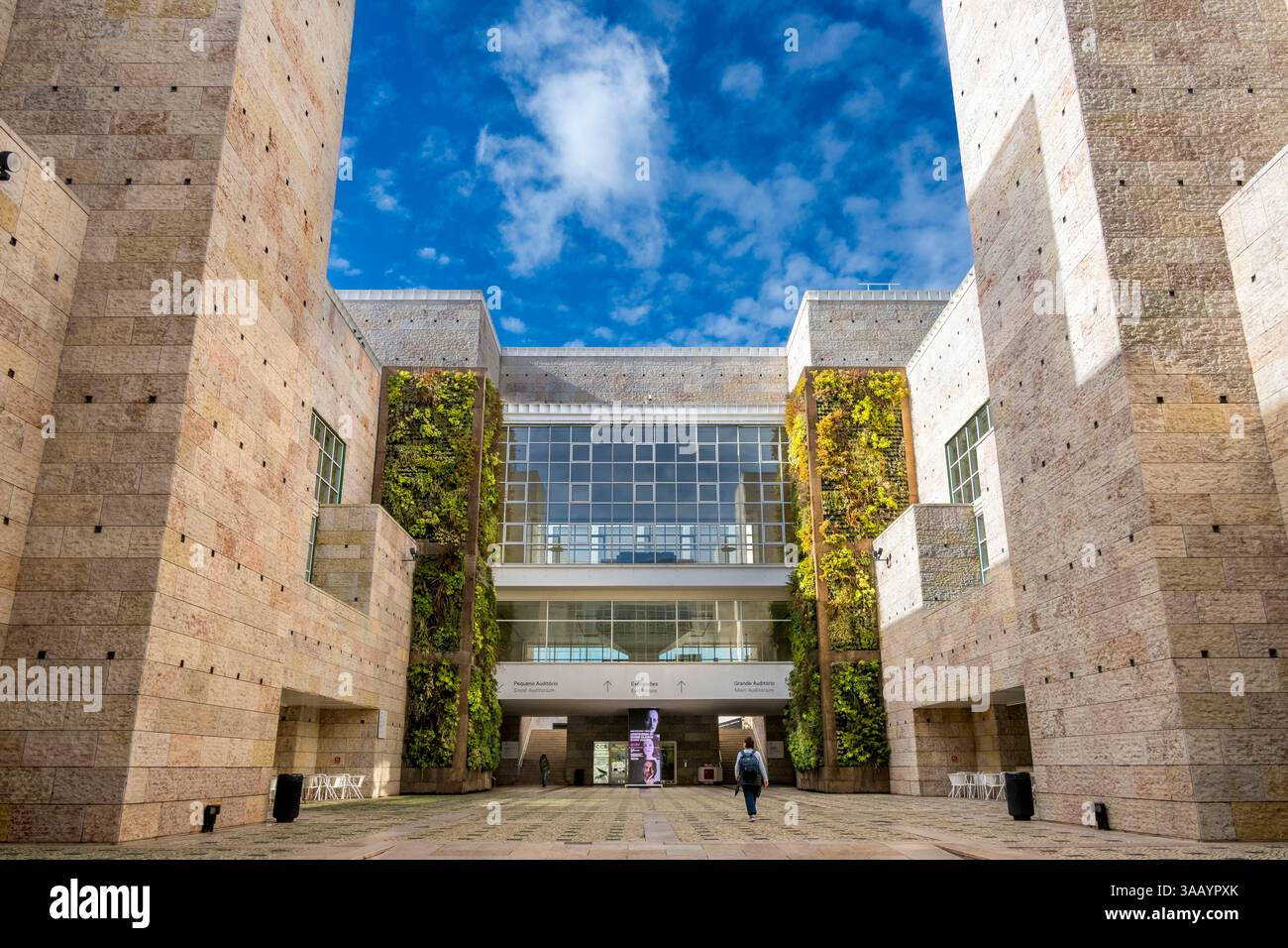 Portugal, Lissabon, Belem, Belem Cultural Centre MAC/CCB von den Architekten Vittorio Gregotti und Manuel Salgado Stockfoto