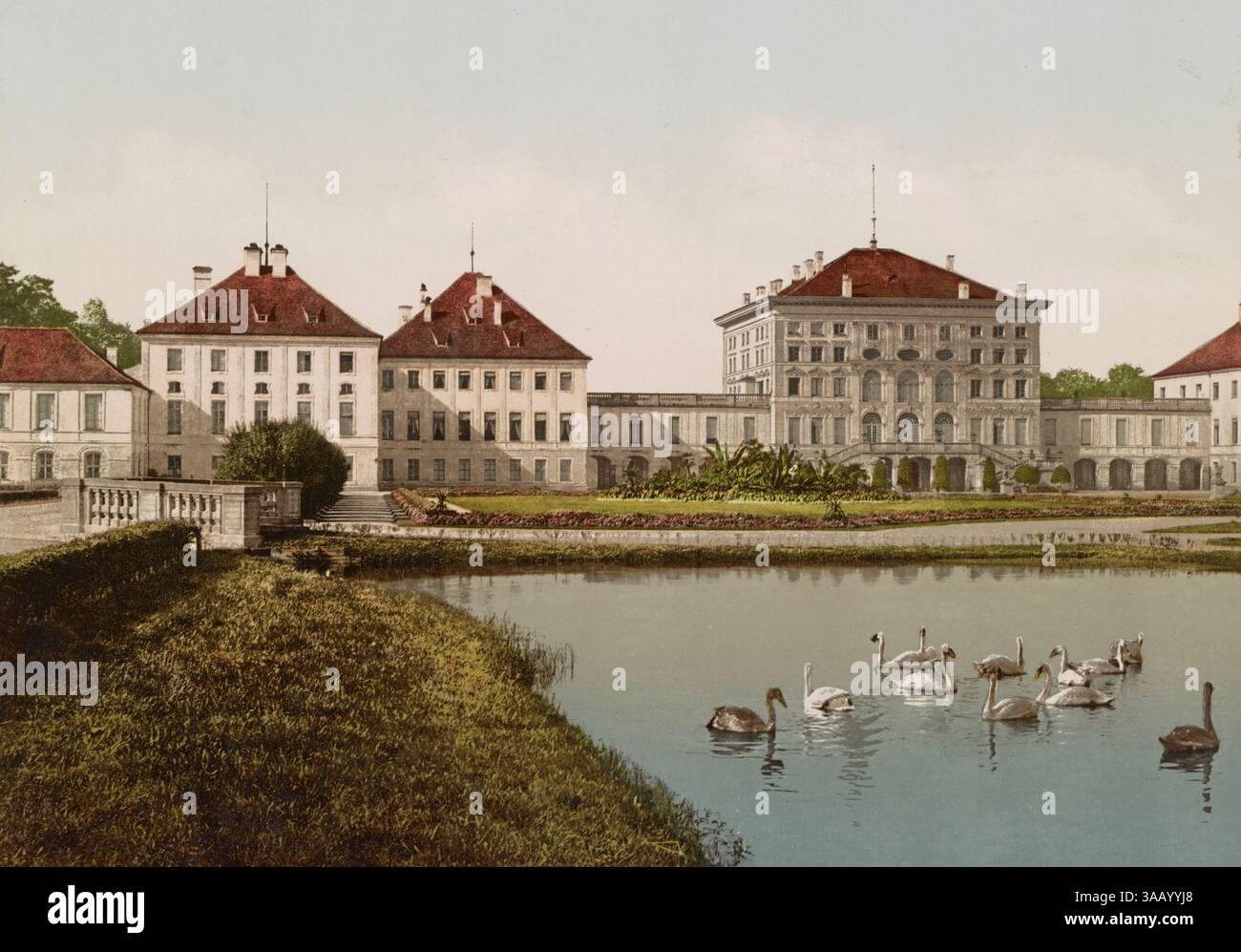 Fotochrom-Vintage-Druck des Schlosses Nymphenburg in München. Stockfoto