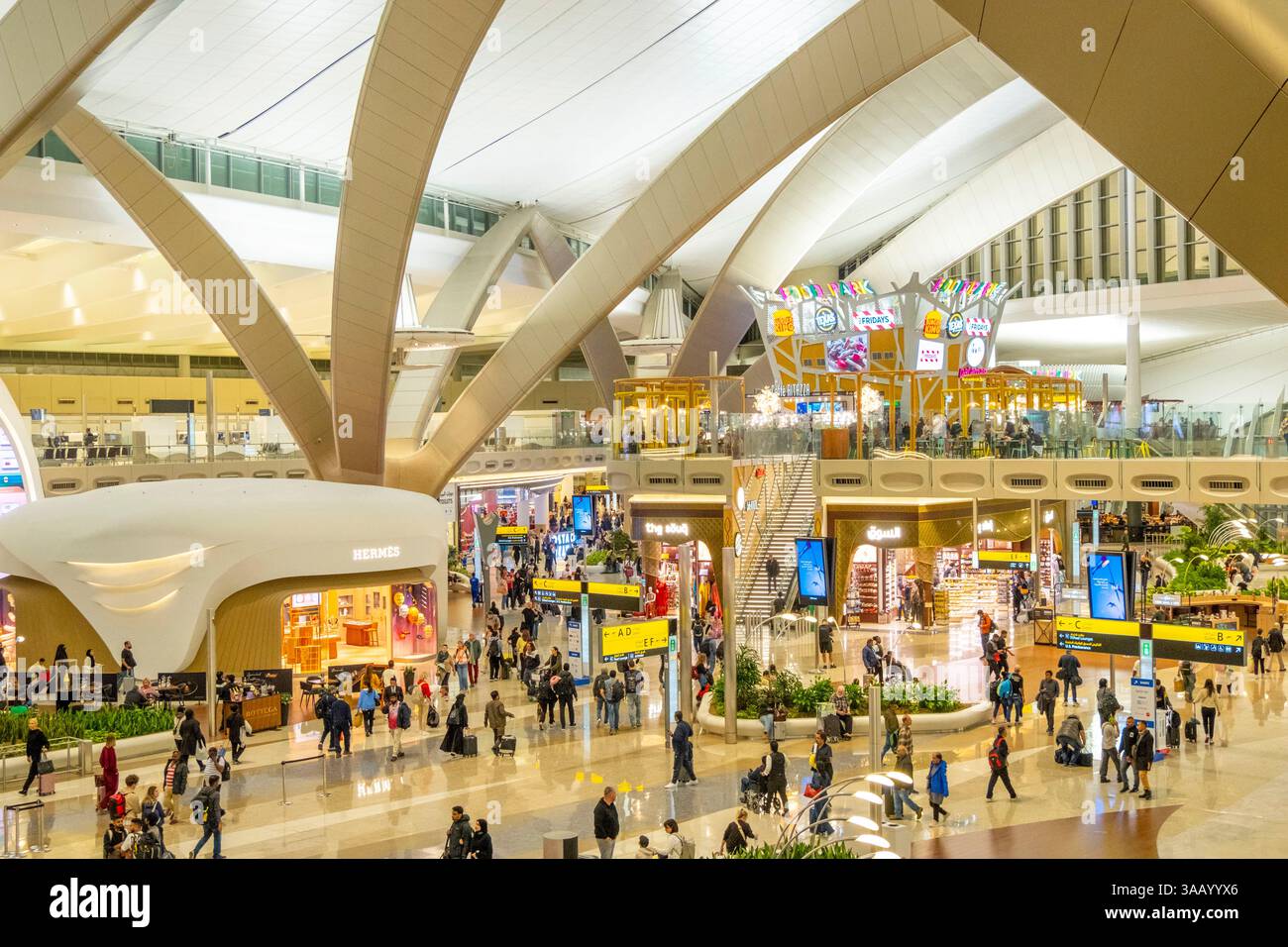 Vereinigte Arabische Emirate, Abu Dhabi, der neue internationale Flughafen Zayed (2023), Terminal A Stockfoto