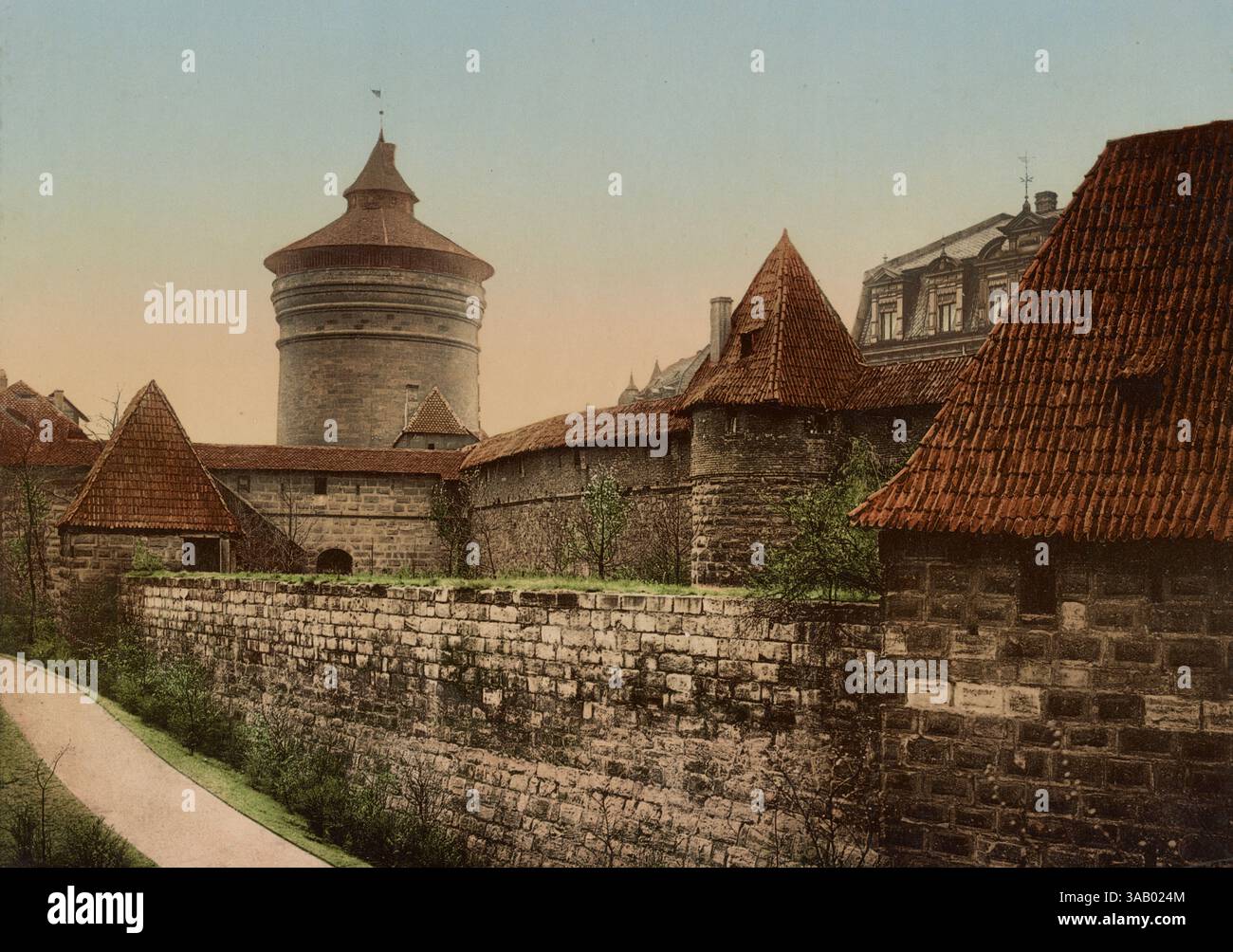 Fotochrom-Vintage-Druck des Spittlertorturms in Nürnberg. Stockfoto