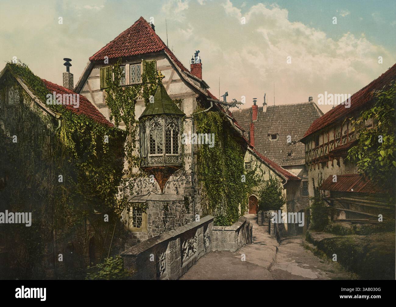 Vintage-Fotochromdruck des Innenhof der Wartburg, Eisenhach, Deutschland. Stockfoto