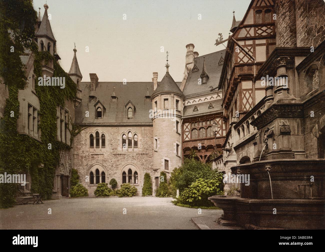 Vintage-Fotochromdruck des Innenhof des Schlosses Wernigerode, Deutschland. Stockfoto