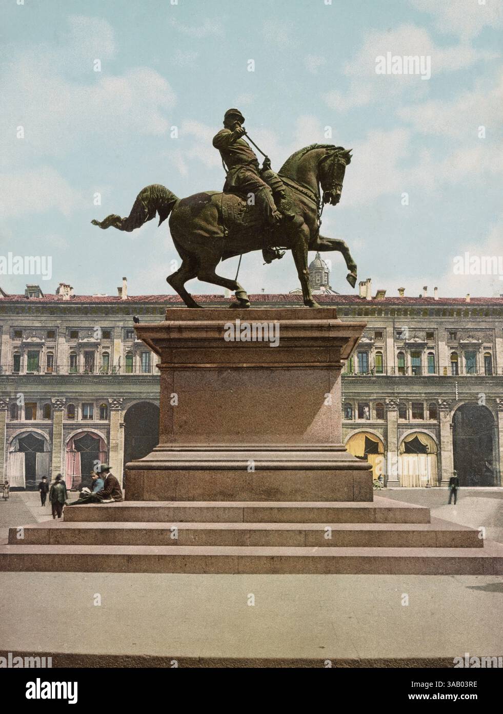 Vintage-Fotochromdruck des Denkmals für Victor Emmanuel II. In Bologna, Italien. Stockfoto