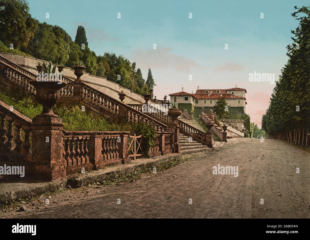 Fotochromdruck der Villa Falconieri aus dem 15. Jahrhundert in Frascati, Italien. Stockfoto