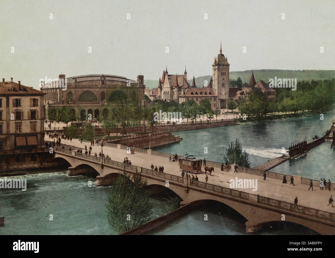 Vintage-Fotochrom-Druck von Bahnhofsbrücke und Landesmuseum, Zürich, Schweiz. Stockfoto