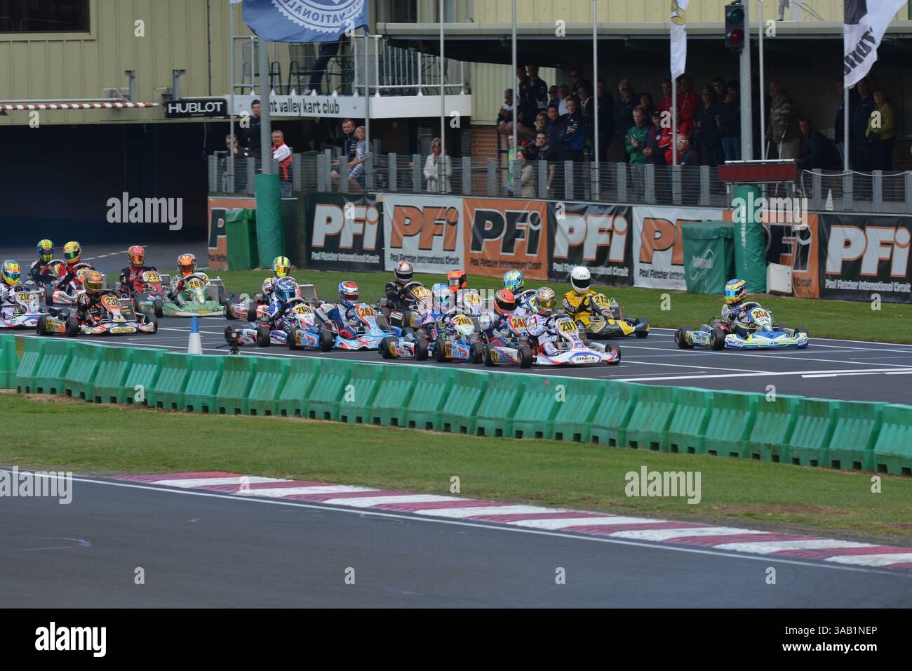 Daniel Ticktum ist ein britischer Rennfahrer, der an der ABB FIA Formel E Weltmeisterschaft teilnimmt. Stockfoto