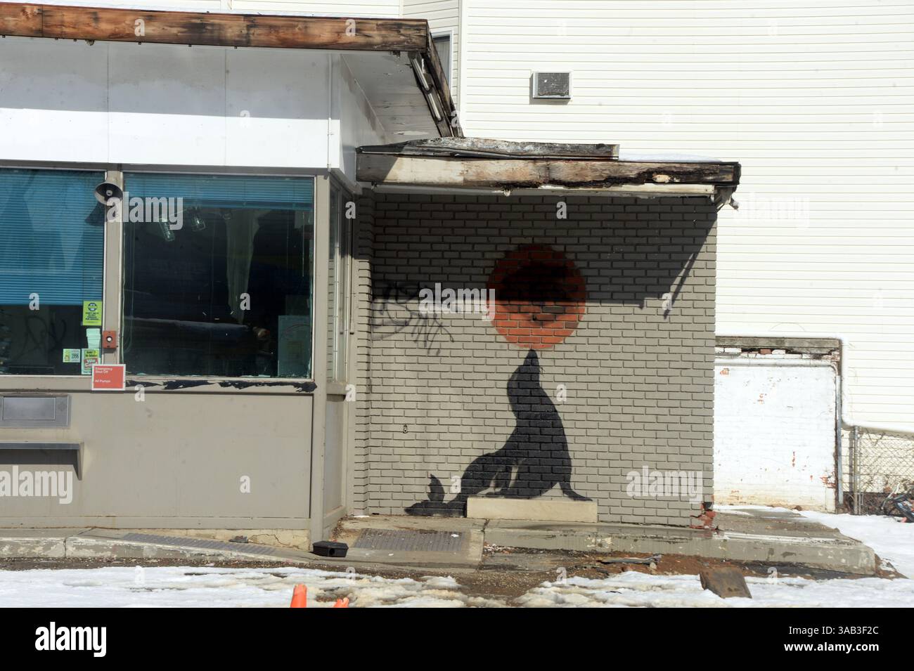 EW YORK, NY - 22. MÄRZ: Britischer Straßenkünstler Bansky am 22. März 2018 in New York City. ..Leute: Bansky. (Kreditbild: © SMG via ZUMA Wire) Stockfoto