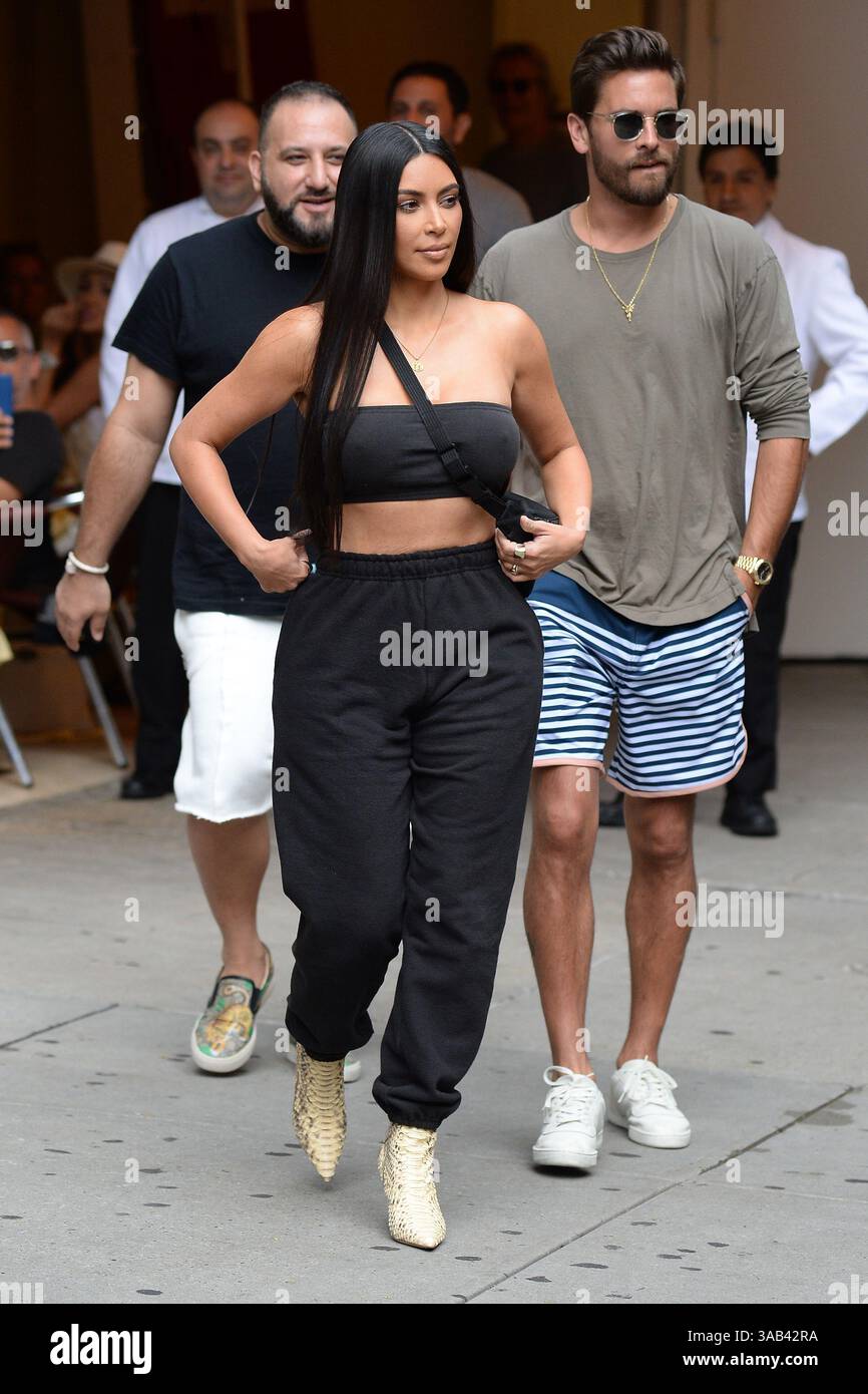 NEW YORK, NY - 2. AUGUST: Kim Kardashian, Scott Disick am 2. August 2017 in New York City. Leute: Kim Kardashian, Scott Disick. (Kreditbild: © SMG via ZUMA Wire) Stockfoto