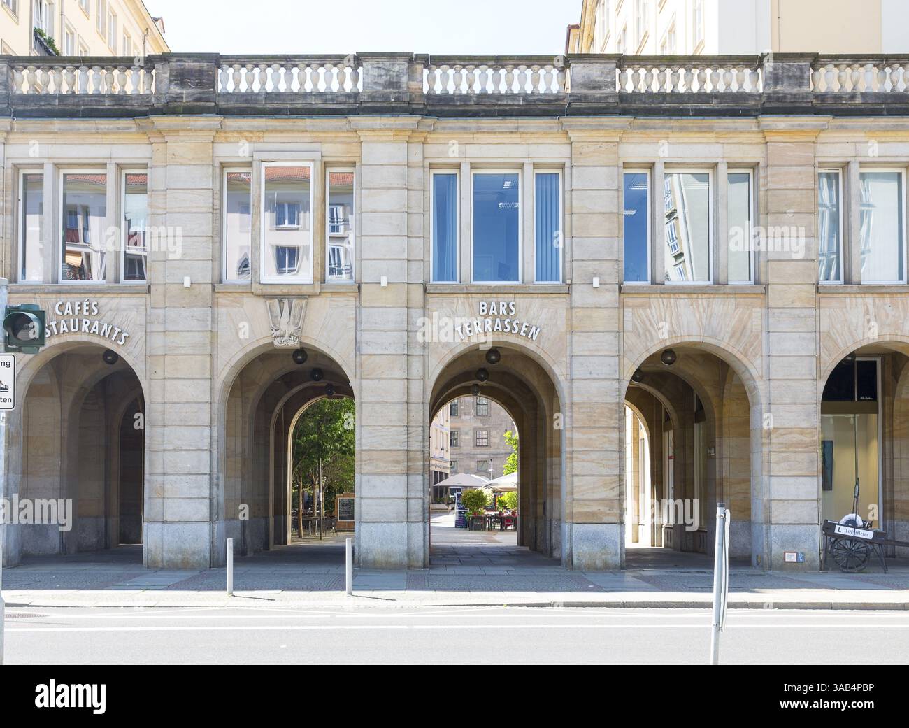 Arkaden auf der Wilsdruffer Straße mit Blick auf die Weiße Gasse, Dresden, Sachsen, Deutschland, Europa Stockfoto