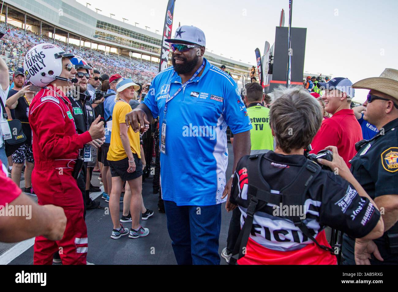 Juni 2018: Fort Worth, Texas, USA S - ehemaliger Fußballstar der Dallas Cowboys. Ed „Too Tall“ Jones in Aktion vor dem DXC Technology 600 Rennen auf dem Texas Motor Speedway in Fort Worth, Texas. (Bild: © Dan Wozniak via ZUMA Wire) Stockfoto