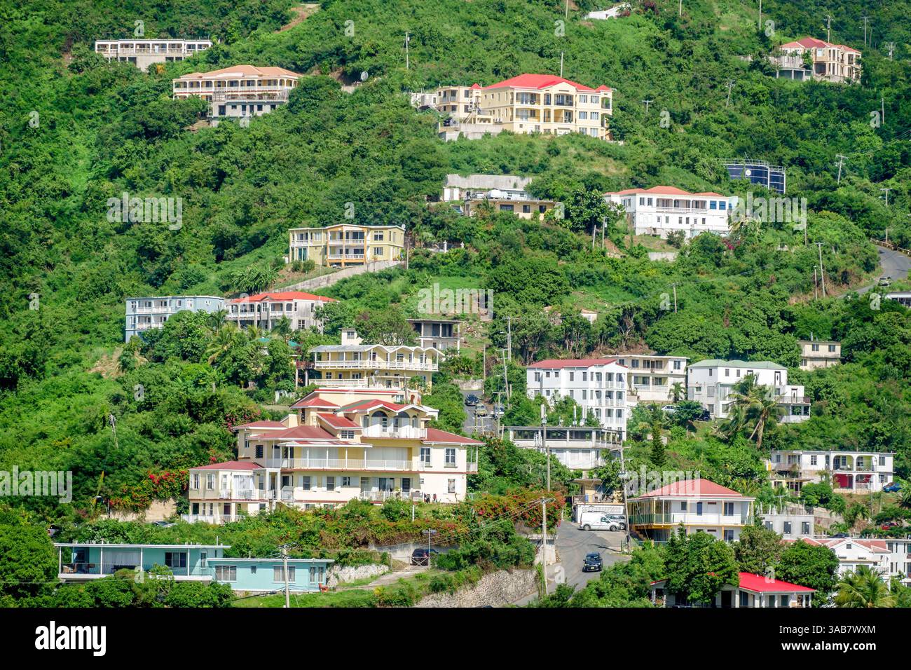 Road Town Tortola, British Virgin Islands BVI, Baughers Bay, zentrale Bergkette, Hügellandhäuser, Wohngegend, tropisches Gelände Wohnhaus, elev Stockfoto