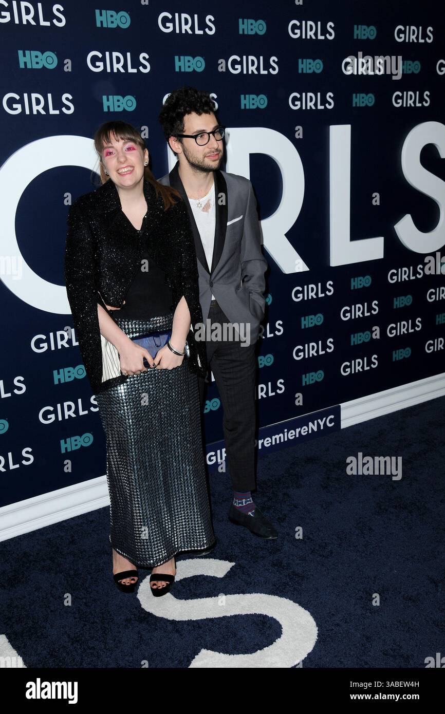 NEW YORK, NY - 02. FEBRUAR: Lena Dunham, Jack Antonoff nimmt am 2. Februar 2017 an der New Yorker Premiere der sechsten und letzten Staffel von „Girls“ in Alice Tully Hall, Lincoln Center in New York City Teil... Leute: Lena Dunham, Jack Antonoff (Credit Image: © SMG via ZUMA Wire) Stockfoto
