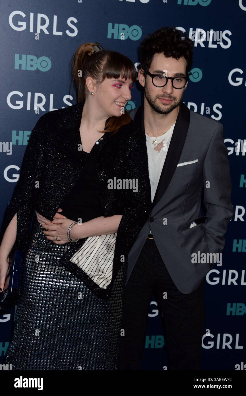 NEW YORK, NY - 02. FEBRUAR: Lena Dunham, Jack Antonoff nimmt am 2. Februar 2017 in New York City an der New Yorker Premiere der sechsten und letzten Staffel von „Girls“ in Alice Tully Hall, Lincoln Center Teil. (Kreditbild: © SMG via ZUMA Wire) Stockfoto