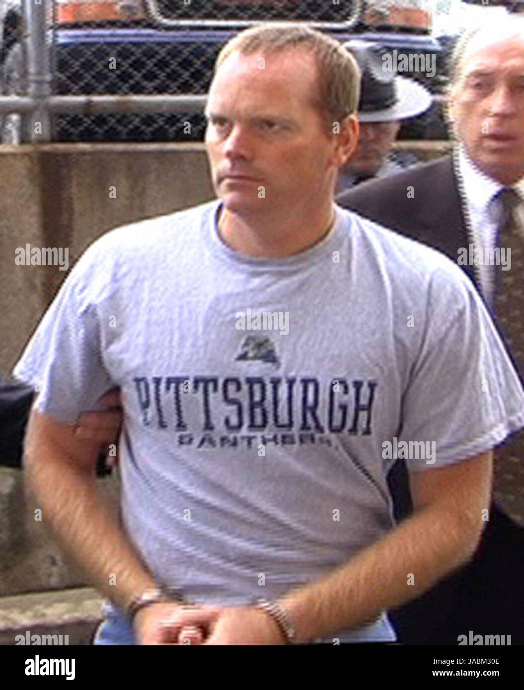 September 2007; Blairsville, PA, USA; Pennsylvania State Police Trooper KEVIN FOLEY wurde des Mordes an einem prominenten lokalen Zahnarzt 2006 angeklagt. Foley, 42, hatte angeblich einen bekannten Hass auf Dr. John Yelenic und hatte eine romantische Beziehung mit der entfremdeten Frau des Zahnarztes Michele. Yelenys Leiche wurde im Wohnzimmer seines Hauses in Indiana, PA, gefunden. Er starb nach mehreren Messerverletzungen. Ein blutiger Schuhabdruck am Tatort war mit Foley in Verbindung gebracht. Obligatorischer Ausweis: Foto von Pennsylvania Attorney General/ZUMA Press. (©) Copyright 2007 by Pennsylvania A Stockfoto