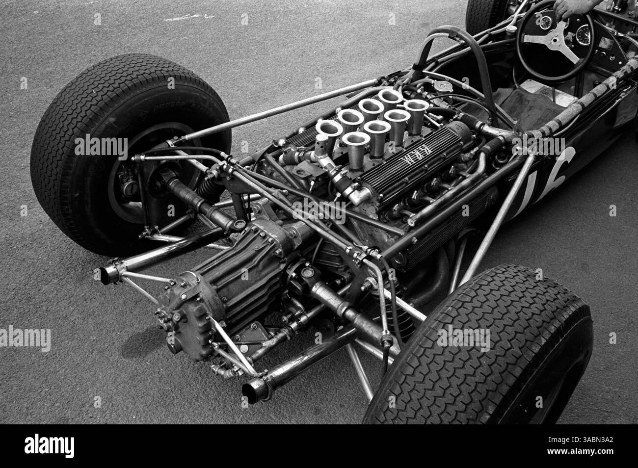 Der BRM V8-Motor treibt den Brabham BT11 von Jo Bonnier (SWE) an...Grand Prix von Belgien, Spa-Francorchamps, 14. Juni 1964. (Kreditbild: ©Sutton Motorsports/ZUMA Press) Stockfoto