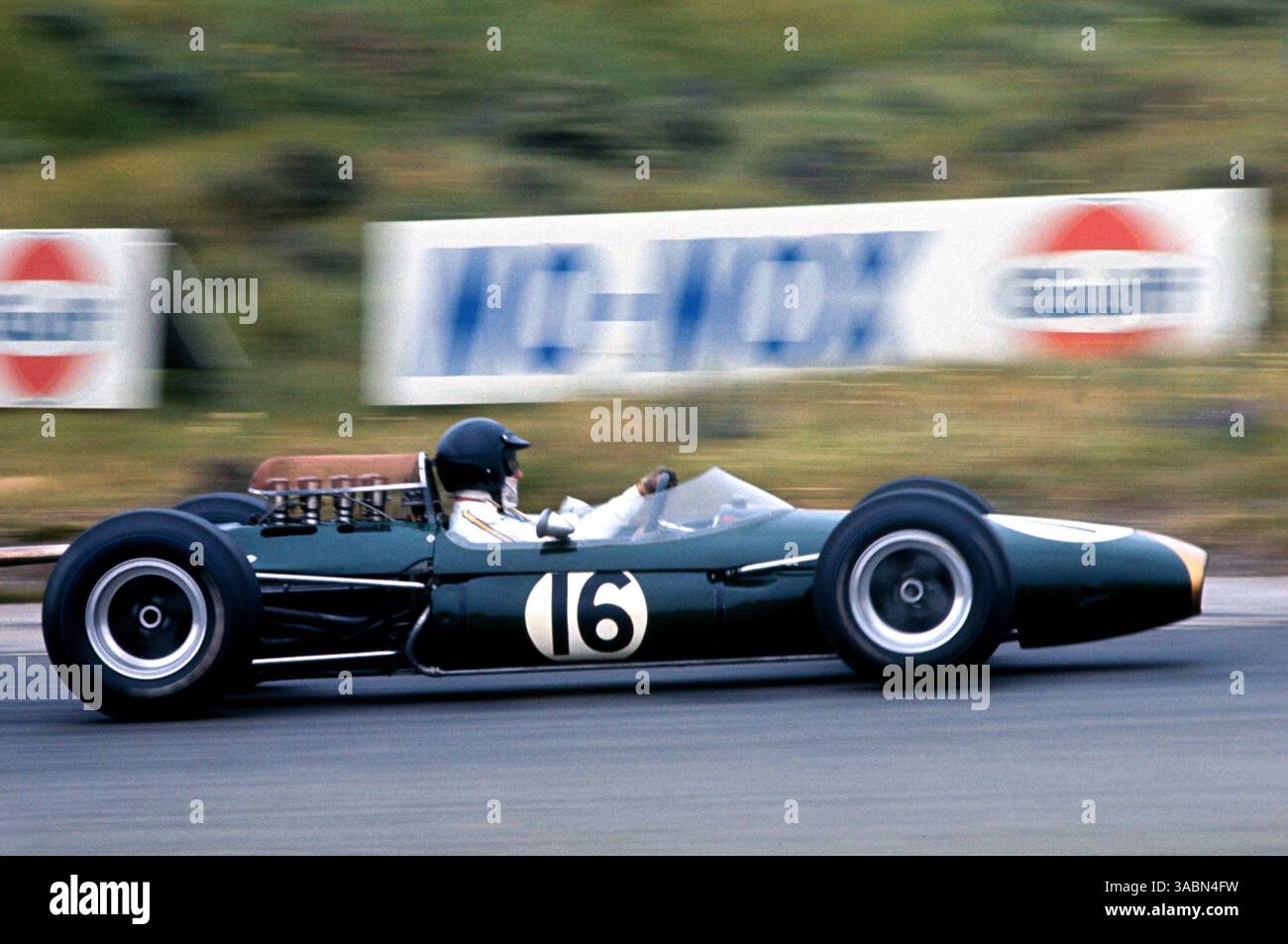 Niederländischer GP, 18. Juli 1965 ..Dan Gurney,(3.) Brabham BT11. (Kreditbild: ©Sutton Motorsports/ZUMA Press) Stockfoto