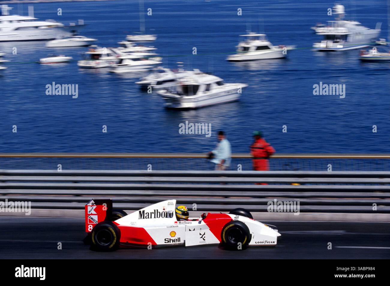 Ayrton Senna (BRA) McLaren MP4/8 erzielte einen sechsten Rekordsieg in Monaco und einen fünften Erfolg in Folge. Großer Preis Von Monaco, Monte Carlo, 23. Mai 1993. BEST IMAGE (Credit Image: ©Sutton Motorsports/ZUMA Press) Stockfoto