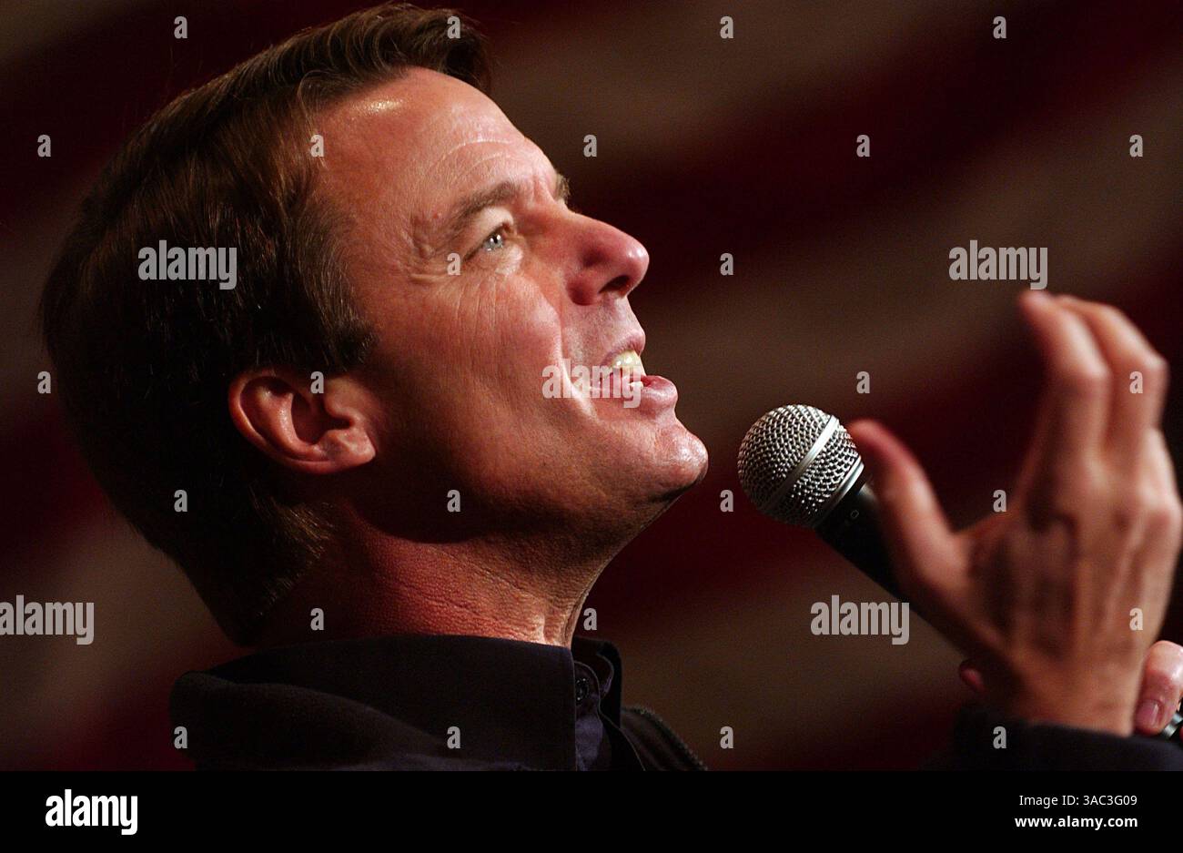 8. Dezember 2007: New Hampshire Democratic Presidential Hopeful ehemaliger US-Senator John Edwards (D-NC) Kampagnen in New Hampshire (Credit Image: Stockfoto