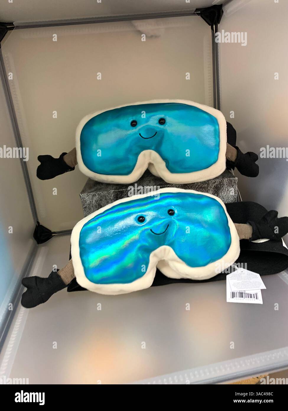 Harrogate Yorkshire England Großbritannien Großbritannien britische Geschäfte Einkaufsmöglichkeiten alte Kleidung Essen Essen das Ivy Restaurant viktorianische Stadt Kunst künstlerisches Design - Smartphone-aufgenommenes Stockfoto