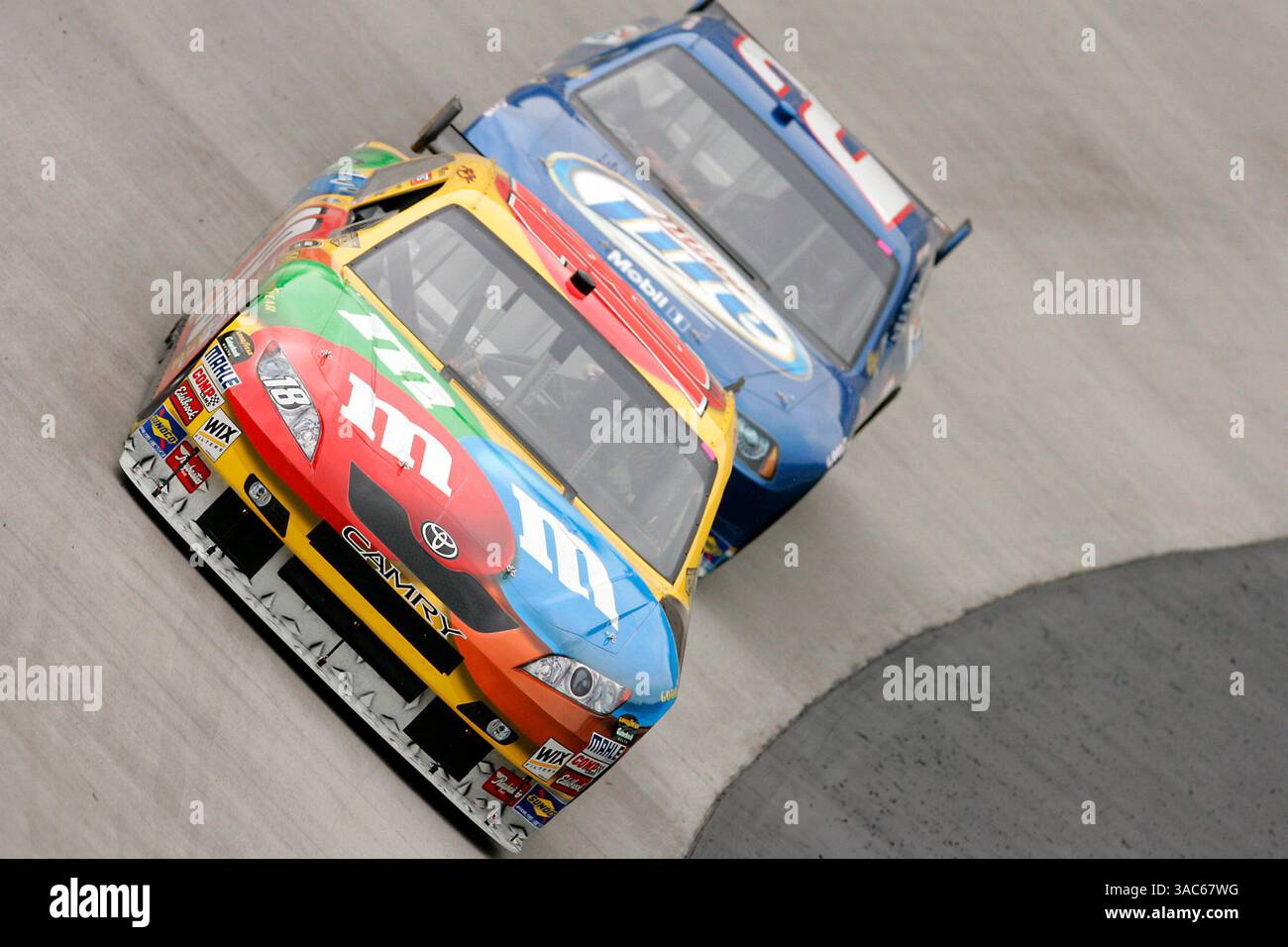 14. März 2008 Food City 500 Bristol Motor Speedway Bristol, TN - Kyle Busch während des Trainings für die Food City 500 auf dem Bristol Motor Speedway in Bristol, TN. (Matthew T. Thacker/ASP Photo)(Foto: © PHOTOGRAER/Cal Sport Media) Stockfoto