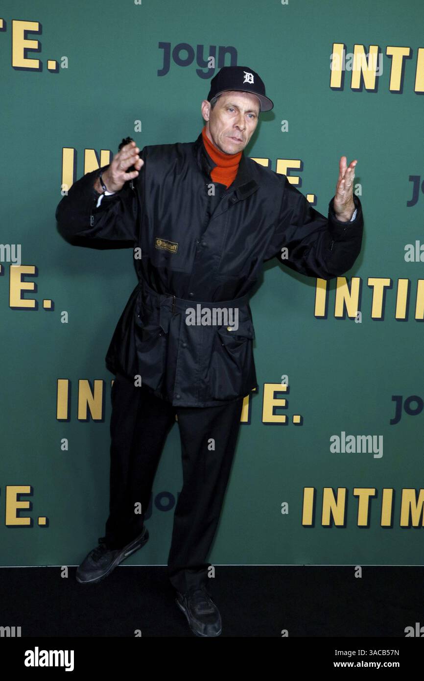 Marc Hosemann bei der Premiere der zweiten Staffel der JOYN-Serie Intimate im Zoo Palast in Berlin am 1. April 2025 Stockfoto