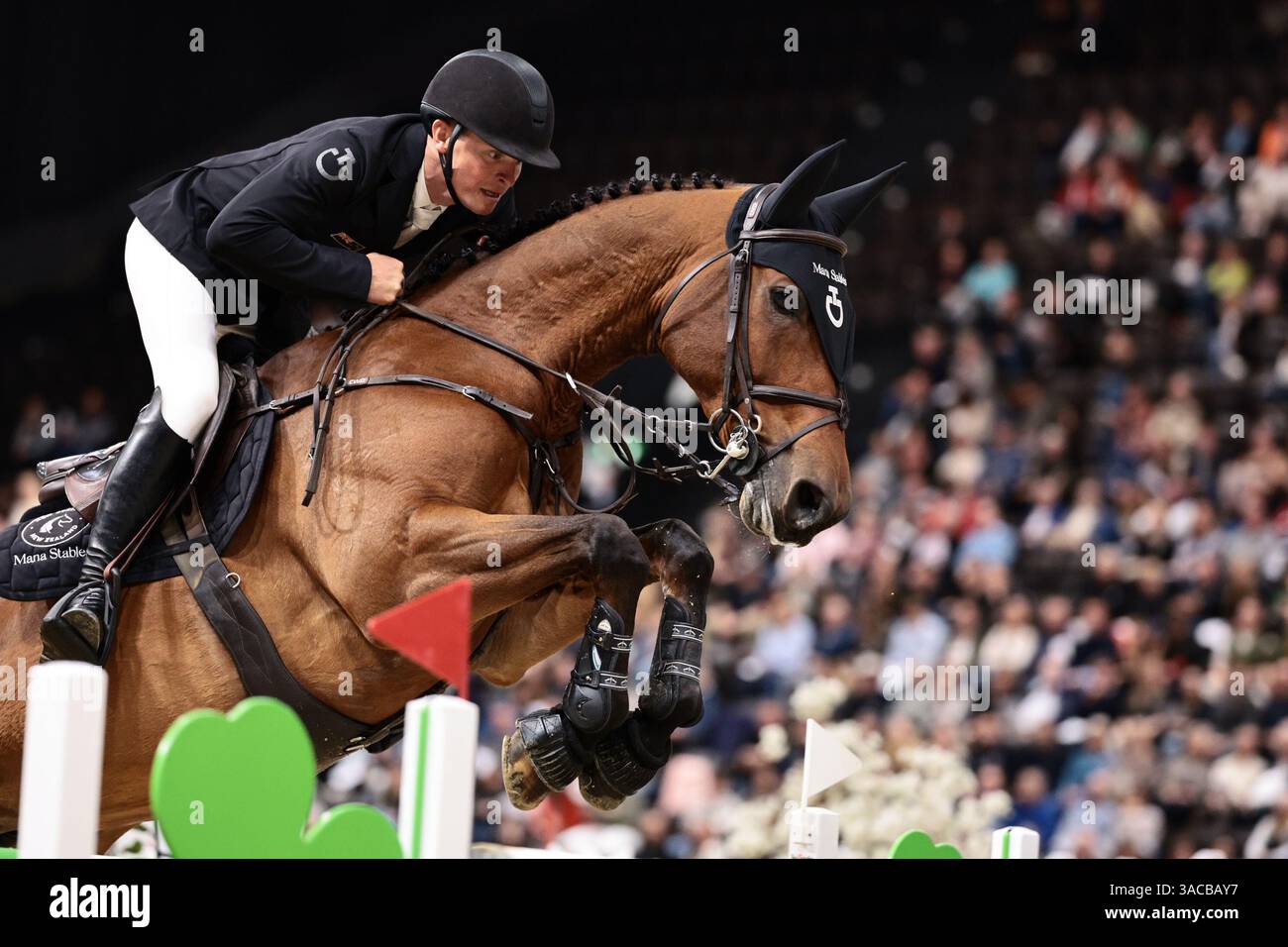Luke Dee aus Neuseeland mit Gangster WW während des LONGINES FEI Jumping World Cup™ - Finale I beim FEI World Cup Finals Basel 2025 am 3. April 2025, Basel, Schweiz (Foto: Maxime David - MXIMD Pictures) Stockfoto