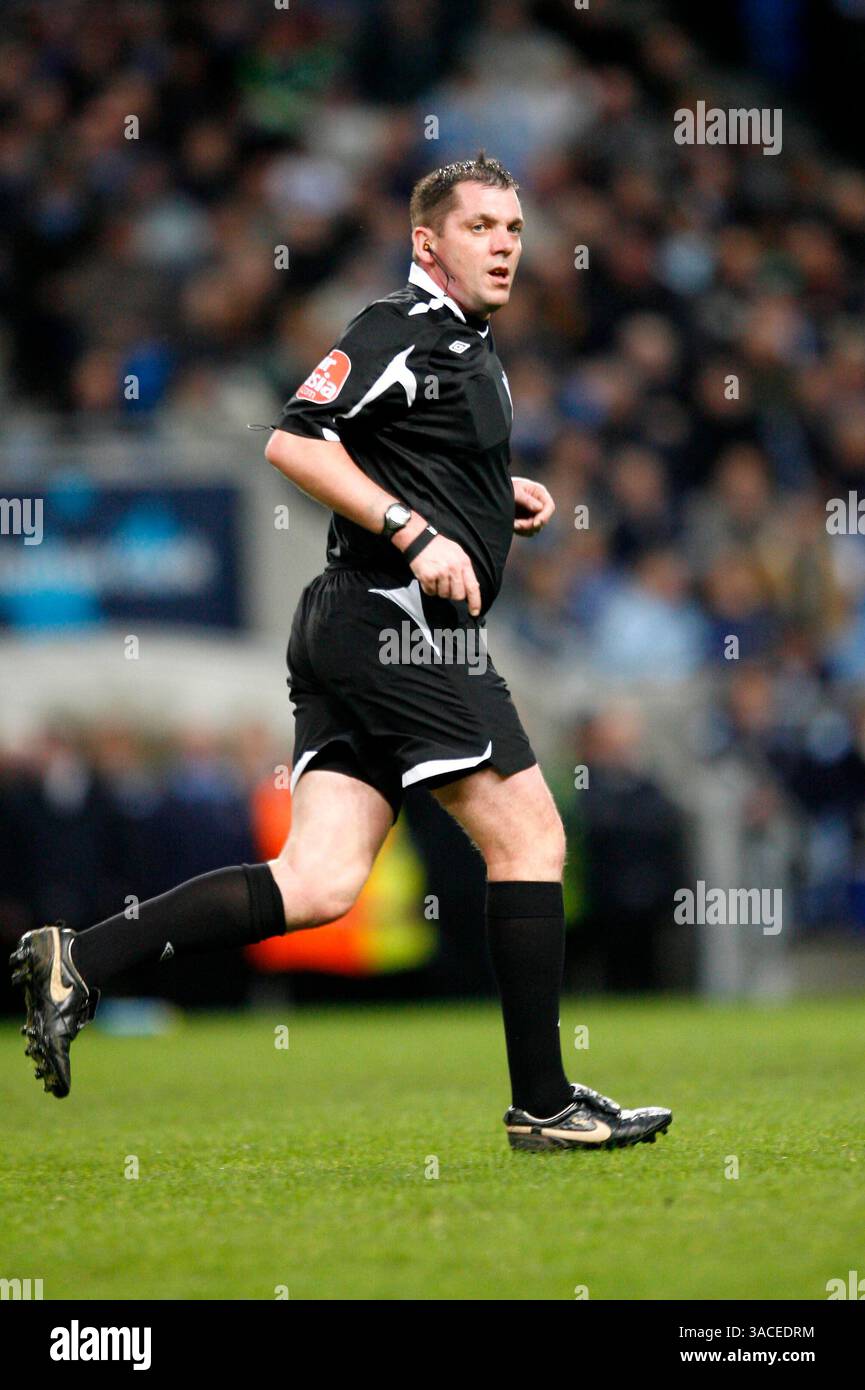 Match Schiedsrichter Phil Dowd. Barclays Premiership. Manchester City gegen West Ham United. 20. Januar 2008.--------------------------------------------------- . Sportimage +44 7980659747.admin@sportimage.co.uk.http://www.sportimage.co.uk/(Credit Bild: © FOTOGRAF/Cal Sport Media) Stockfoto