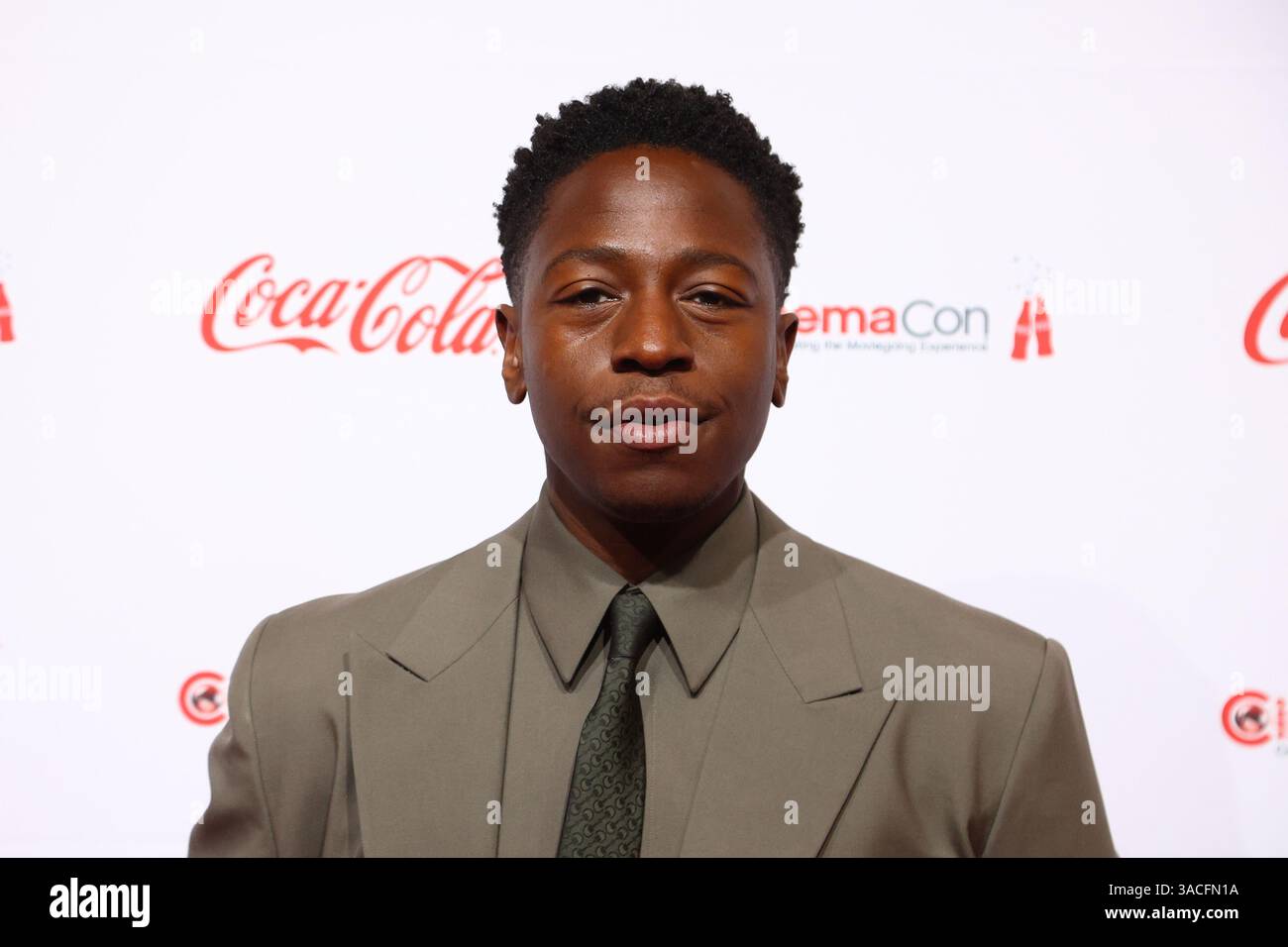 Las Vegas, Usa. April 2025. David Jonsson, Gewinner des Next Generation Awards, kommt am Donnerstag, den 3. April 2025, für die CinemaCon 2025 Big Screen Achievement Awards im Caesars Palace, Las Vegas, Nevada. Foto: James Atoa/UPI Credit: UPI/Alamy Live News Stockfoto