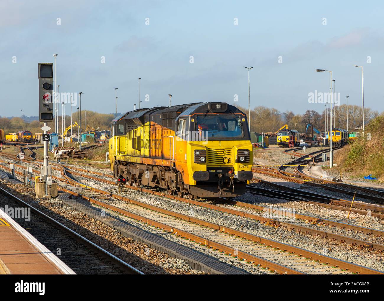 Colas Rail Freight Class 70 Diesellokomotive 70813, Westbury, Wiltshire, England, Großbritannien Stockfoto