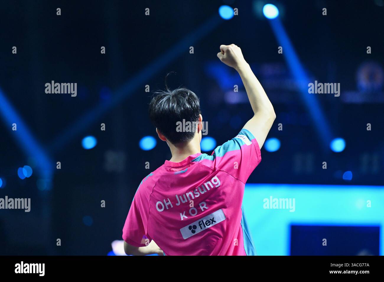 Chennai, Indien. 30. März 2025. Der 18-jährige Oh Jun-sung triumphierte in einem packenden Siebenspiel für Männer im Singles gegen den französischen Konkurrenten Thibault Poret Stockfoto