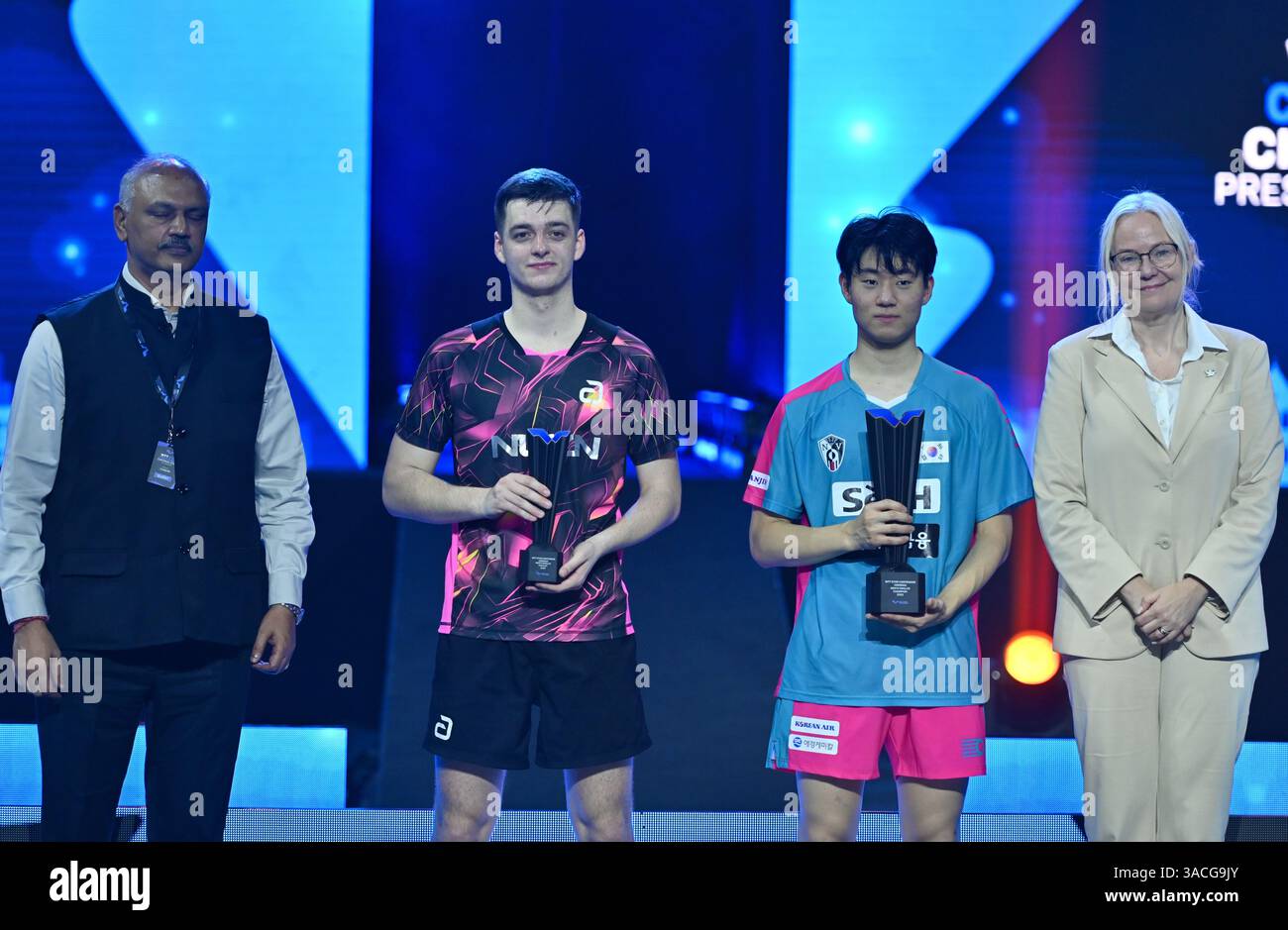 Chennai, Indien. 30. März 2025. Der 18-jährige Oh Jun-sung triumphierte in einem packenden Siebenspiel für Männer im Singles gegen den französischen Konkurrenten Thibault Poret Stockfoto