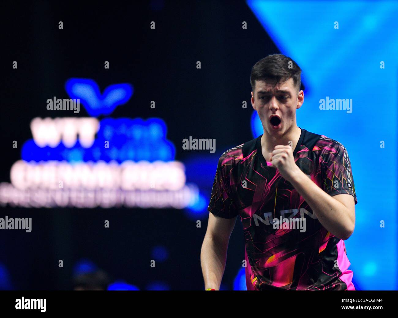 Chennai, Indien. 30. März 2025. Der 18-jährige Oh Jun-sung triumphierte in einem packenden Siebenspiel für Männer im Singles gegen den französischen Konkurrenten Thibault Poret Stockfoto