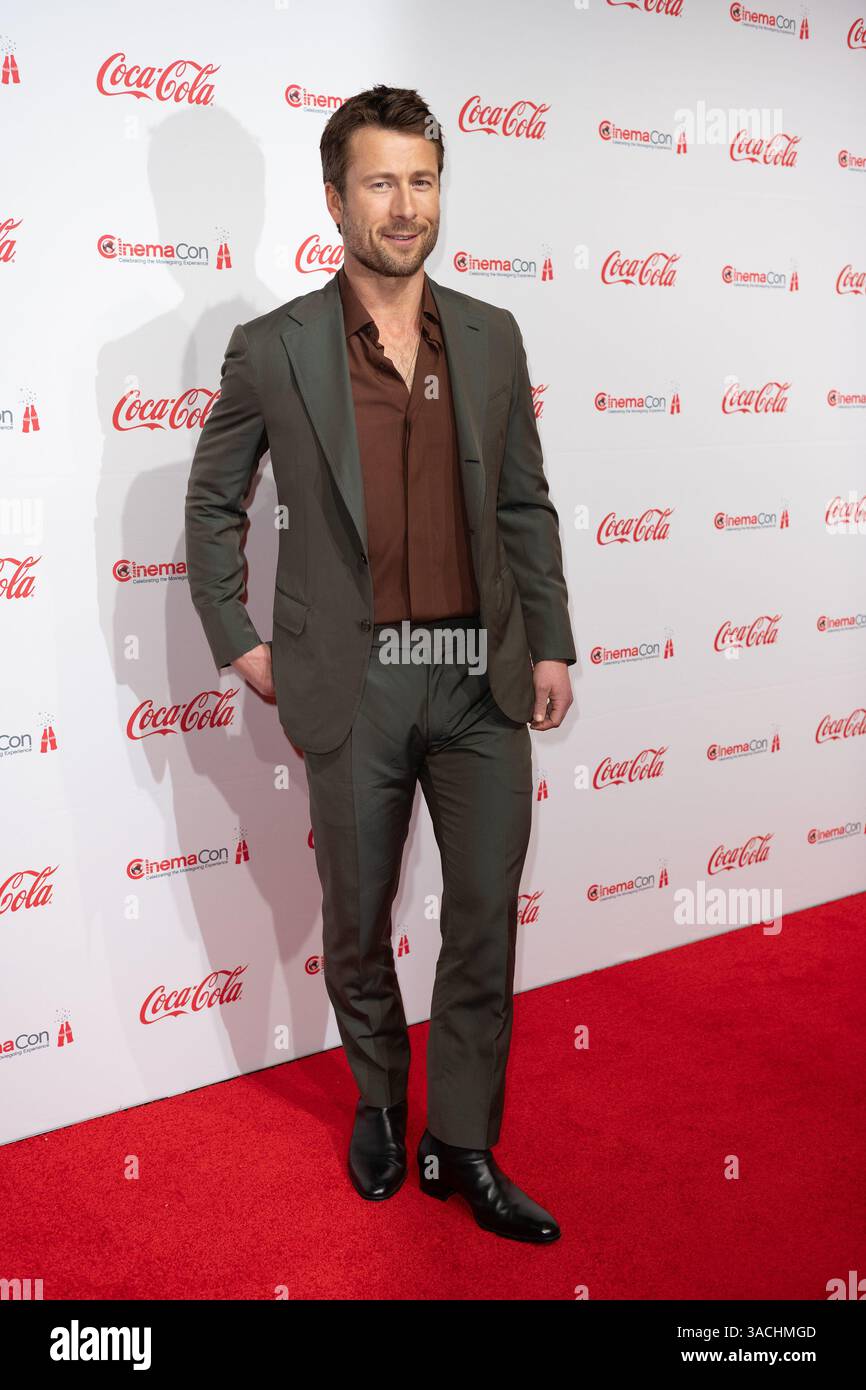 LAS VEGAS, Nevada - Glen Powell bei der CinemaCon Big Screen Achievement Awards 2025 Caesars Palace in Las Vegas, Nevada, am 3. April 2025. Kredit: DeeCee Carter/MediaPunch Stockfoto