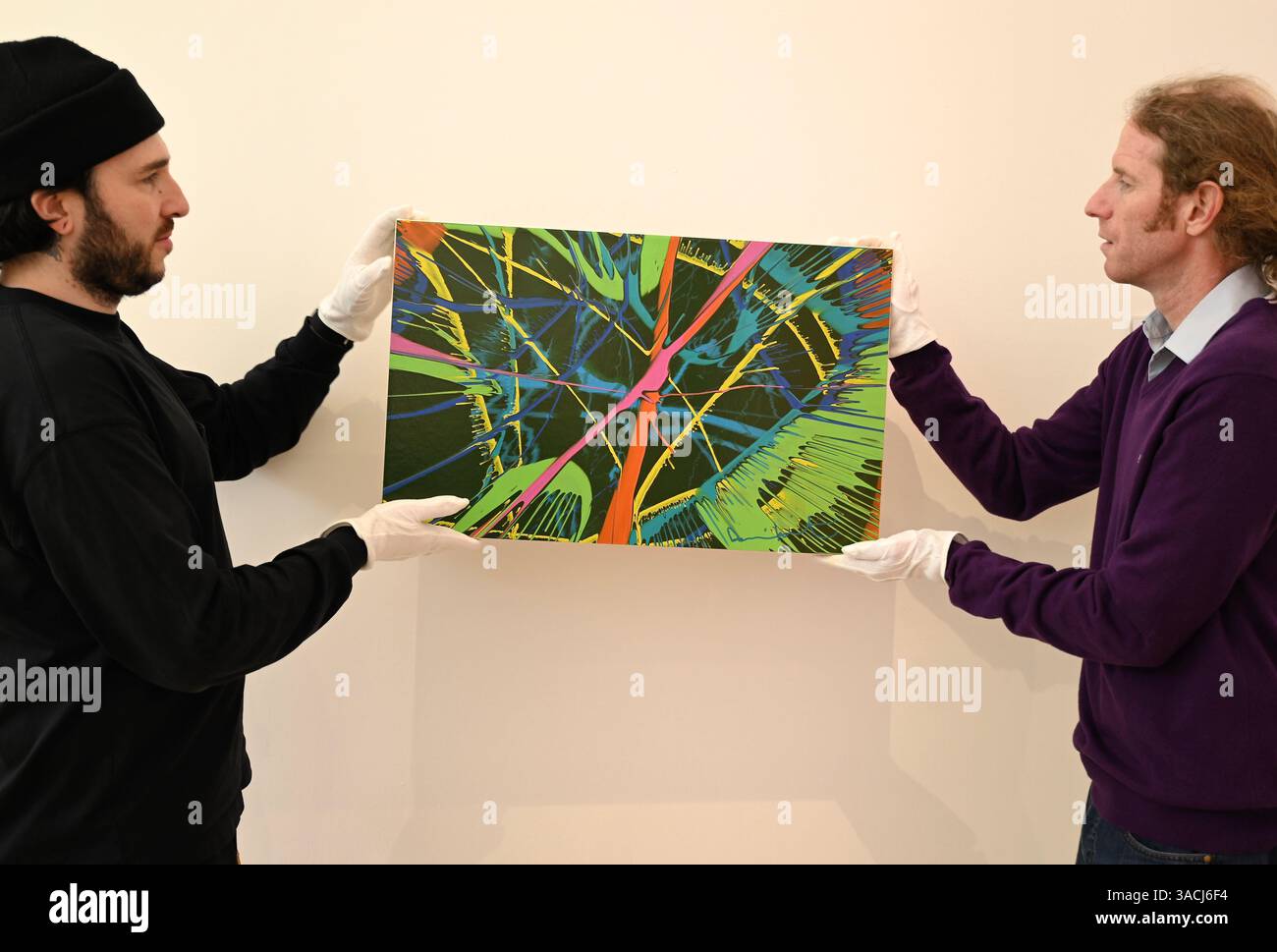 Höhepunkte in den Phillips London Galleries am Berkeley Square vor der Auktion New Now , Modern & Comtemporary Art am 10. April 2025 ... Stockfoto