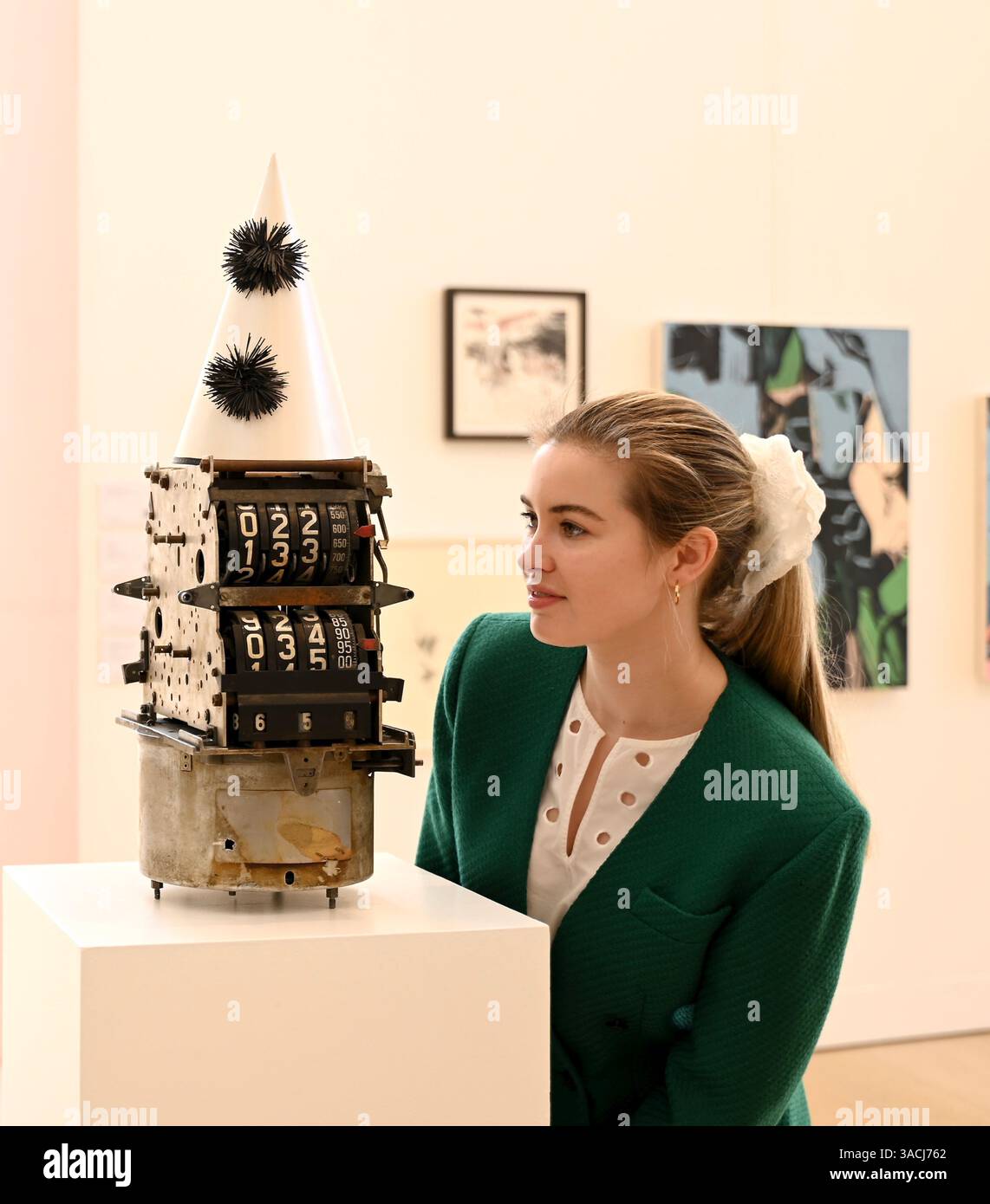 Höhepunkte in den Phillips London Galleries am Berkeley Square vor der Auktion New Now , Modern & Comtemporary Art am 10. April 2025 ... Stockfoto