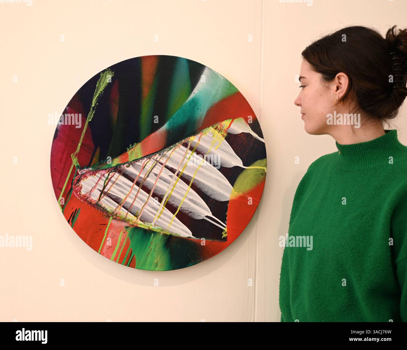 Höhepunkte in den Phillips London Galleries am Berkeley Square vor der Auktion New Now , Modern & Comtemporary Art am 10. April 2025 ... Stockfoto