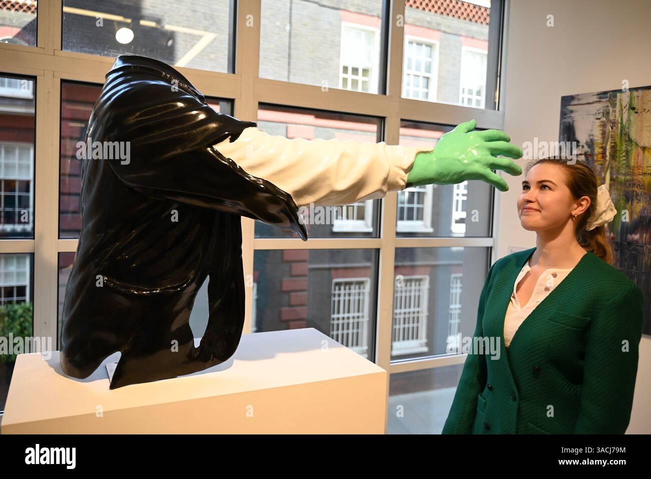 Höhepunkte in den Phillips London Galleries am Berkeley Square vor der Auktion New Now , Modern & Comtemporary Art am 10. April 2025 ... Stockfoto