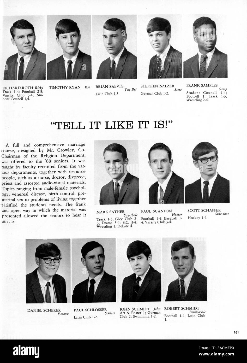 Das Benilde High Yearbook 1968 dokumentiert die akademischen und außerschulischen Höhepunkte des Schuljahres 1967-1968, einschließlich sportlicher und gesellschaftlicher Veranstaltungen. Stockfoto